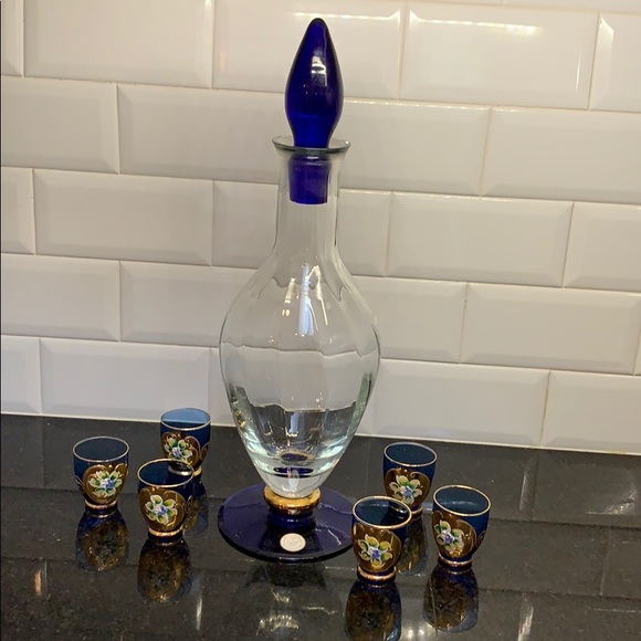 Vintage Romanian Decanter set